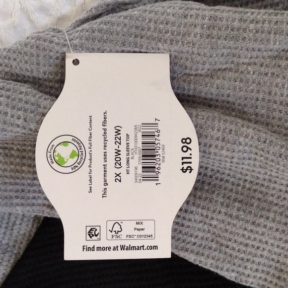 Women's Festive Tshirt - Picture 4 of 7